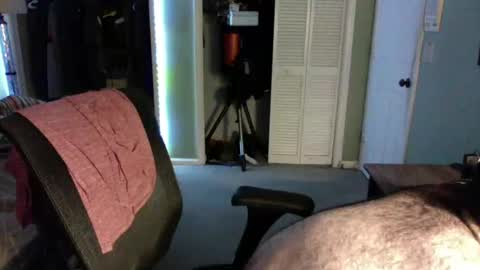 Snapshot of anonman12 chatting on 11/21/25, 05:06 anonman12 online show from 11/21/25, 05:06