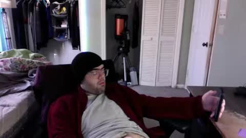 Snapshot of anonman12 chatting on 02/01/26, 10:30 anonman12 online show from 02/01/26, 10:30