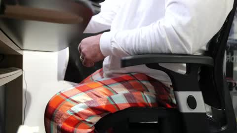 D online show from 02/21/25, 06:15