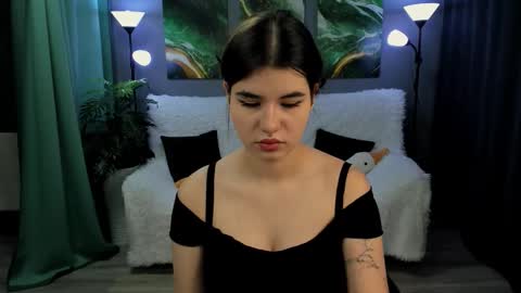 Anora online show from 09/18/25, 07:10