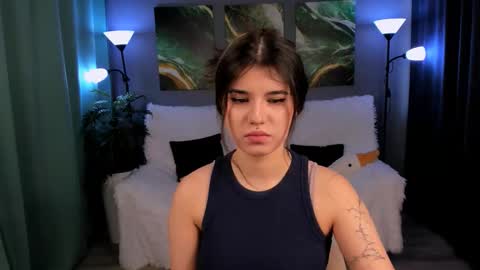 Anora online show from 09/23/25, 12:19