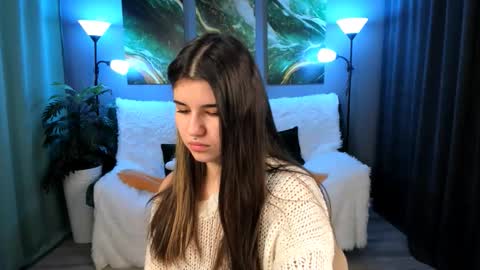 Anora online show from 09/29/25, 07:19