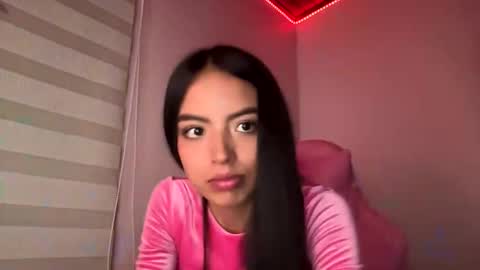 Snapshot of anotella_aa chatting on 11/24/25, 11:26 anotella_aa online show from 11/24/25, 11:26