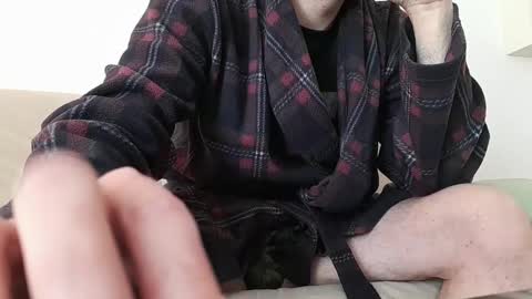 Snapshot of anotherwhat chatting on 02/11/25, 10:04 REAL FEEL 2024 online show from 02/11/25, 10:04