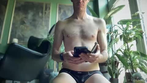 Snapshot of ansal1001 chatting on 09/30/25, 12:10 ansal1001 online show from 09/30/25, 12:10