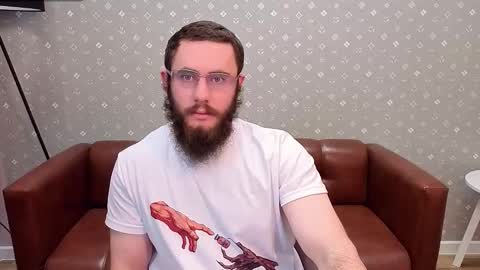 Snapshot of ant_power chatting on 11/23/25, 09:31 Ant online show from 11/23/25, 09:31