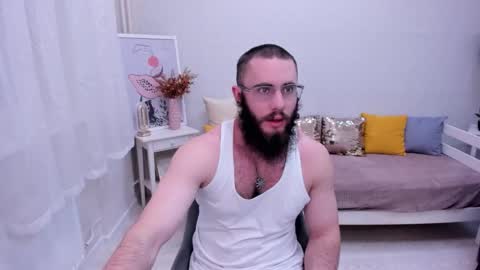 Ant online show from 12/04/25, 10:07