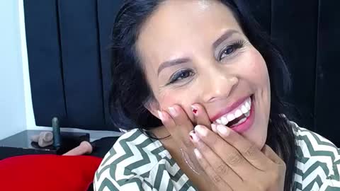 Anthonelaa   online show from 03/06/25, 01:05