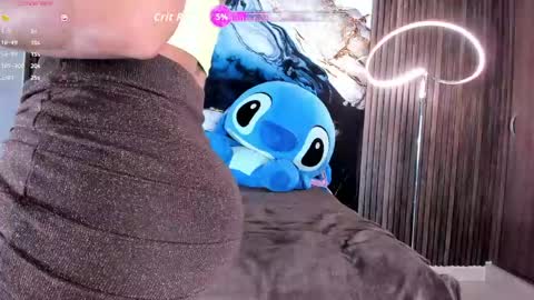 Snapshot of anthoneladoll chatting on 04/19/26, 03:00 Anthoneladoll online show from 04/19/26, 03:00
