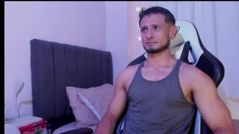 Adonys Creeb online show from 09/16/25, 05:08