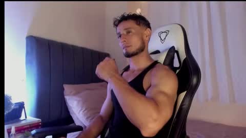 Adonys Creeb online show from 09/18/25, 06:48