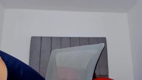 Adonys Creeb online show from 12/15/25, 05:44