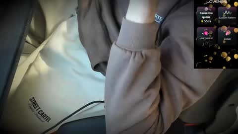 Anthony online show from 12/05/25, 05:53