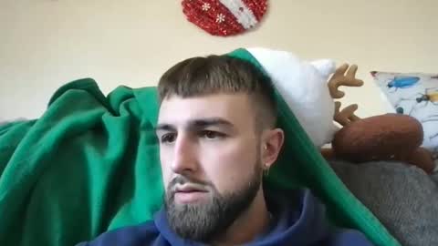 Ant online show from 12/12/24, 06:21