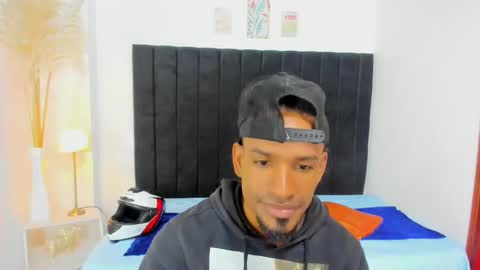 Snapshot of anthoy_wayans chatting on 10/30/25, 12:56 online show from 10/30/25, 12:56