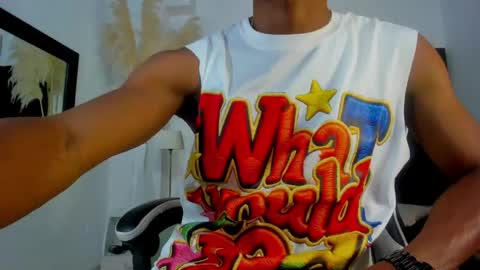 Snapshot of anthoy_wayans chatting on 05/09/26, 01:00 online show from 05/09/26, 01:00