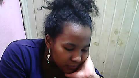 Snapshot of antine9794 chatting on 07/08/26, 12:09 antine9794 online show from 07/08/26, 12:09