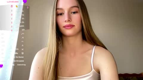 Viktoria online show from 05/05/26, 03:20