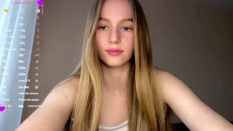 Viktoria online show from 05/08/26, 03:17