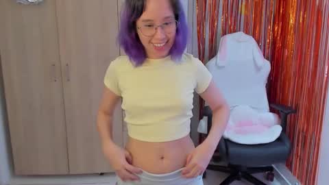 Snapshot of anto_sweet18 chatting on 01/18/26, 05:55 My birthday is on december 2nd surprise me with a gift from my amazonlist online show from 01/18/26, 05:55