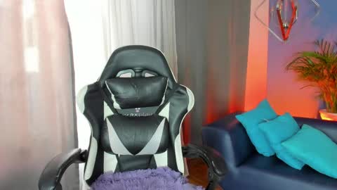 Antonella online show from 04/24/26, 08:44