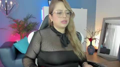 Antonella online show from 06/20/26, 08:00