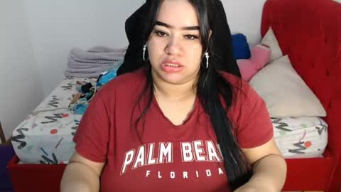 Snapshot of antonela_bigboobs1 chatting on 07/07/26, 04:37 Antonela PINKI online show from 07/07/26, 04:37
