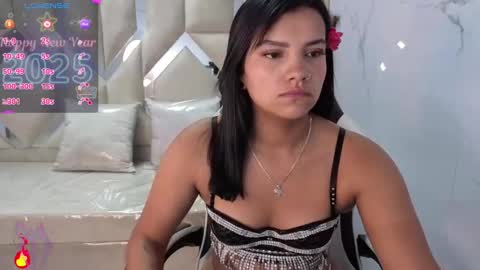 Snapshot of antonela_tp chatting on 11/17/25, 12:55 Antonela online show from 11/17/25, 12:55