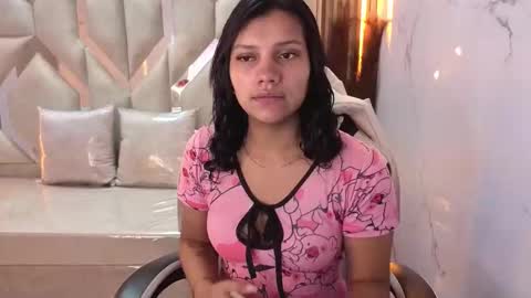 Snapshot of antonela_tp chatting on 12/03/25, 12:58 Antonela online show from 12/03/25, 12:58