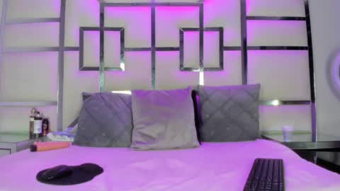 Snapshot of antonelablaze chatting on 05/27/26, 03:14 AntonelaBlaze online show from 05/27/26, 03:14