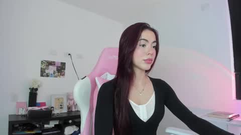 Snapshot of antonella_28_ chatting on 03/23/26, 12:58 Antonella online show from 03/23/26, 12:58
