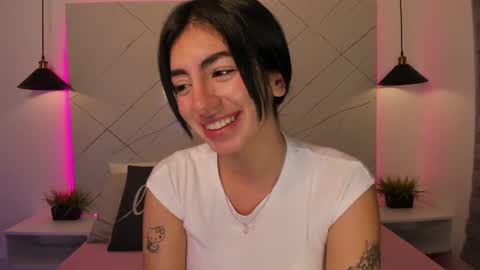 Antonella online show from 02/17/25, 11:42