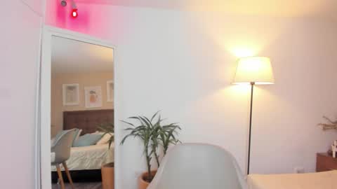 Antonella  online show from 11/18/25, 02:10