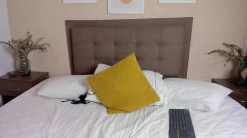 Snapshot of antonella_barone chatting on 01/14/26, 02:12 Antonella online show from 01/14/26, 02:12