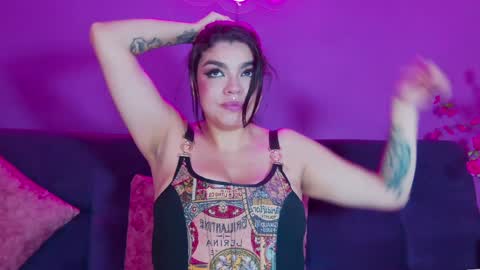 Snapshot of antonella_contii1 chatting on 12/04/24, 02:09 Antonella online show from 12/04/24, 02:09