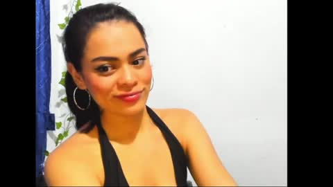 Snapshot of antonella_gomez22 chatting on 05/29/26, 05:27 Antonella online show from 05/29/26, 05:27