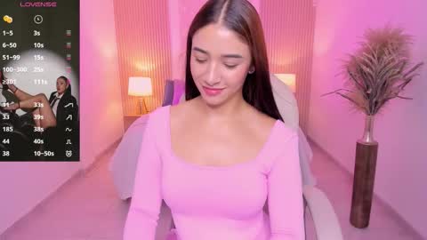  Antonella Grayy  online show from 12/18/25, 11:05