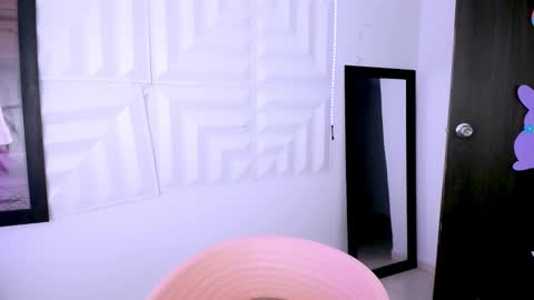 Snapshot of antonella_mcry chatting on 01/28/25, 12:15 antonella online show from 01/28/25, 12:15