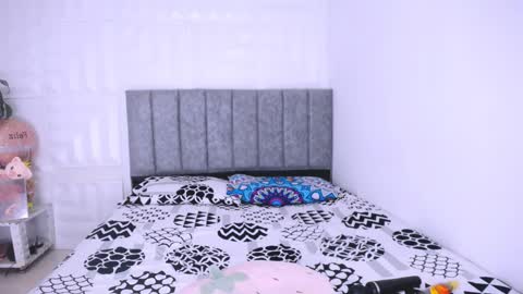 Snapshot of antonella_mcry chatting on 02/18/25, 02:49 antonella online show from 02/18/25, 02:49