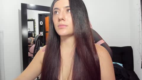 Snapshot of antonella_naughty1 chatting on 01/30/25, 07:59 antonella online show from 01/30/25, 07:59