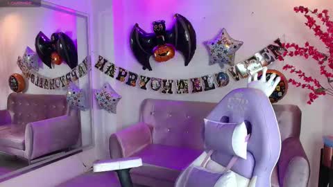 Antonella  online show from 10/26/25, 03:45