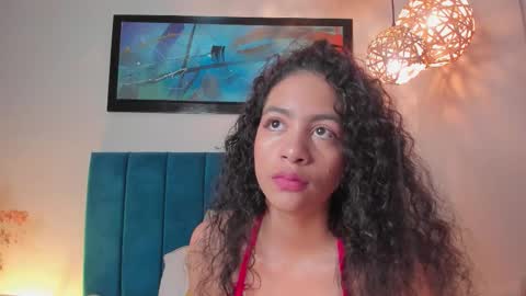 AntonellaHall  online show from 11/05/25, 12:05