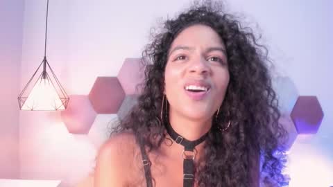 AntonellaHall  online show from 03/11/26, 07:31