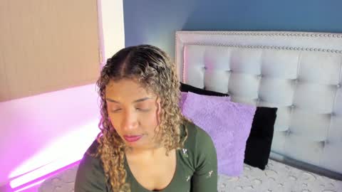 Snapshot of antonellaparker chatting on 01/28/25, 03:46 Sarah online show from 01/28/25, 03:46