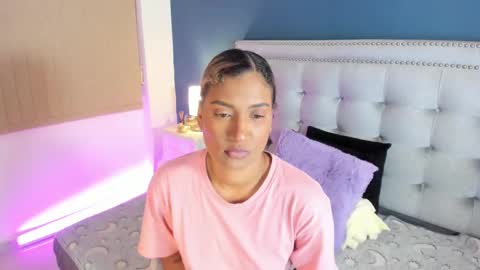 Snapshot of antonellaparker chatting on 02/09/25, 05:33 Sarah online show from 02/09/25, 05:33