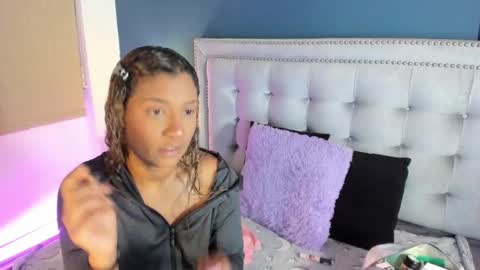 Snapshot of antonellaparker chatting on 02/10/25, 12:08 Sarah online show from 02/10/25, 12:08