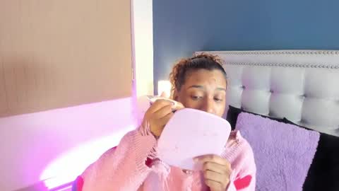 Snapshot of antonellaparker chatting on 02/16/25, 02:54 Sarah online show from 02/16/25, 02:54