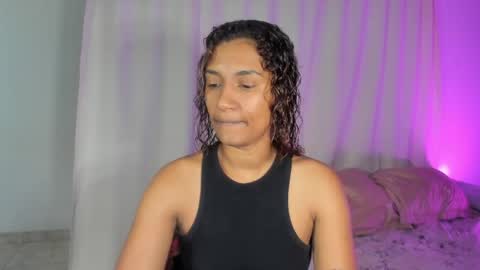 Snapshot of antonellaparker chatting on 03/27/26, 01:22 Sarah online show from 03/27/26, 01:22