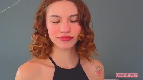 Snapshot of antonellarossii_ chatting on 04/02/26, 02:26 Antonella online show from 04/02/26, 02:26