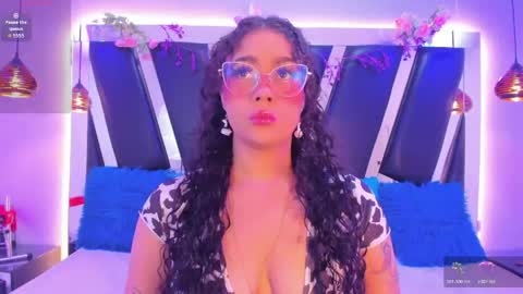 A N T O N E L L E  online show from 04/24/26, 11:23
